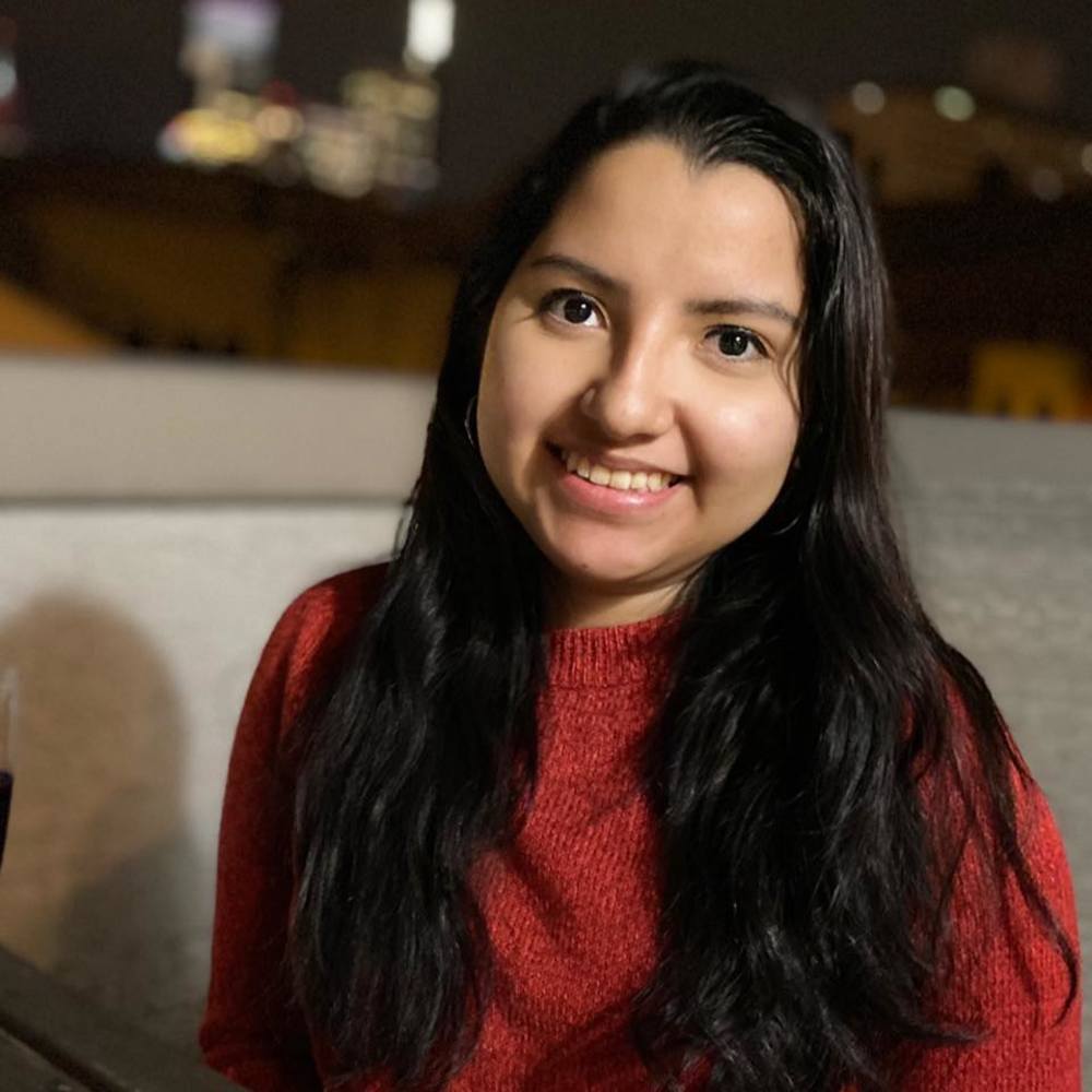 Meet your Posher, Estefany